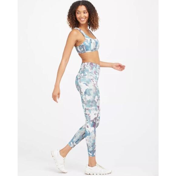 SPANX Painted Camo Pink Multi Active Printed 7/8 Leggings - Picture 1 of 6